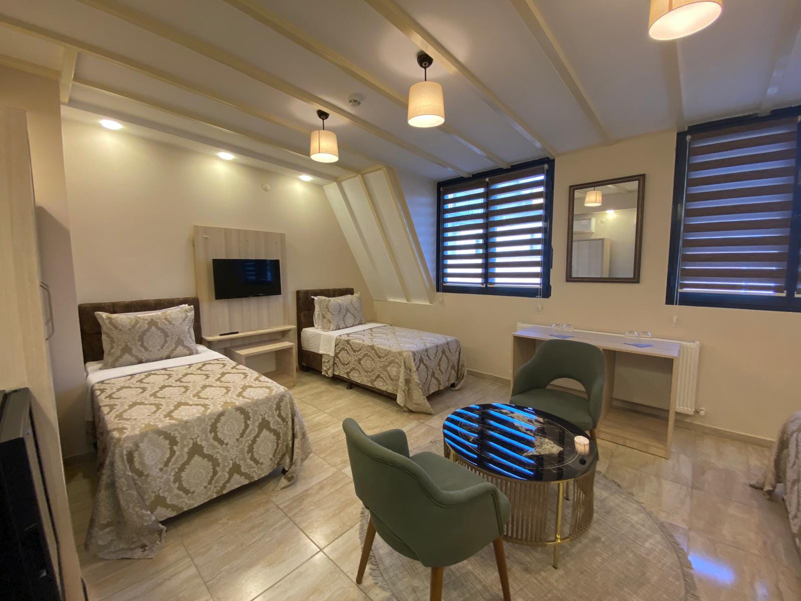 Twin room with two single beds